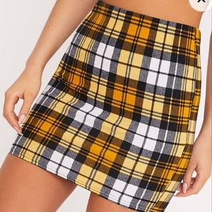 PRETTYLITTLETHING MINI SKIRT